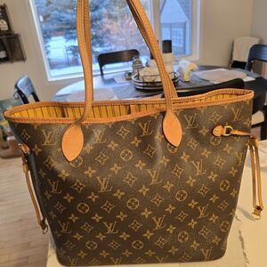 Louis Vuitton Neverfull MM Monogram in Brown and Gold
